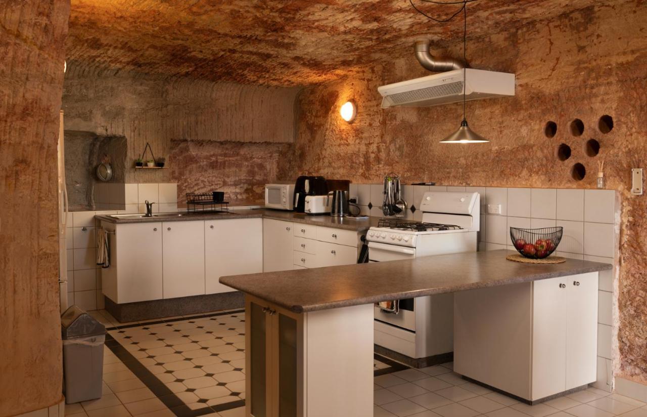 Ali'S Underground Home Coober Pedy Exterior photo